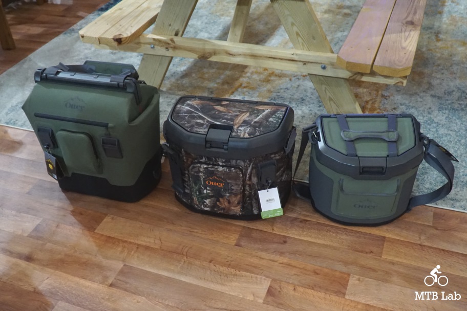 Otterbox trooper best sale 12 tote cooler