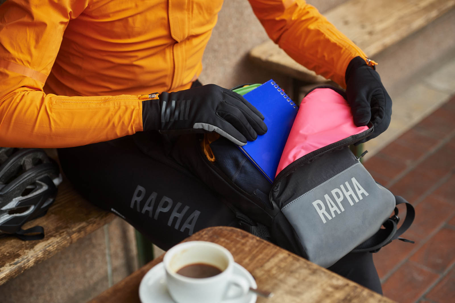 rapha_pack_packing