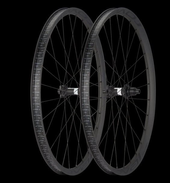 roval_control_carbon_end_view