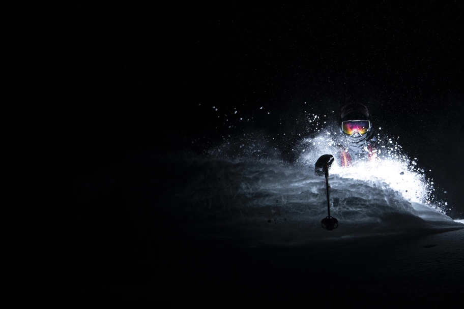 red_bull_illume_image_quest_2021_raw_leica_ski