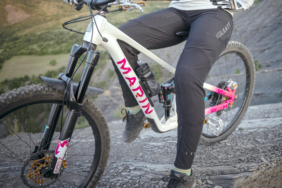 leatt_2025_womens_trail_pants
