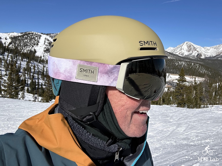 smith_method_pro_mips_side_wearing