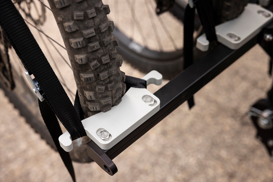 1up_recon_wheel_chock