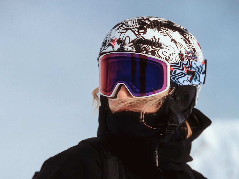 sweet_25years_ski_wearing