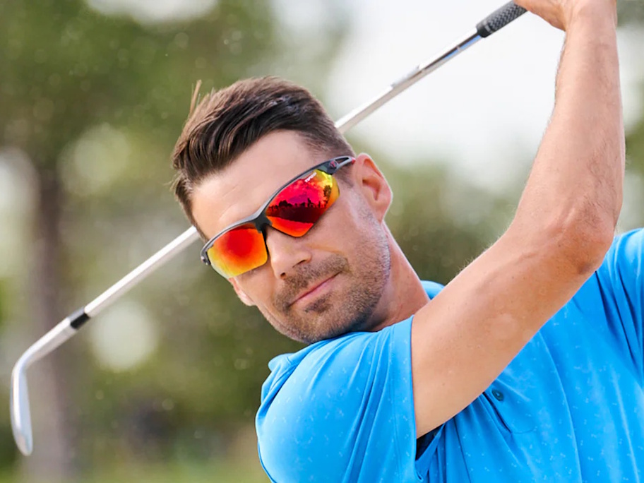 tifosi_navar_fc_wearing