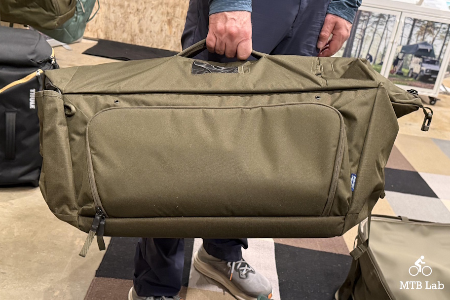 omaw26_Thule_RoundTrip_carry