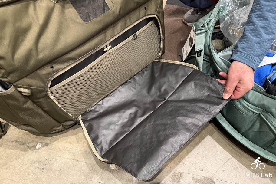 omaw26_Thule_RoundTrip_stand