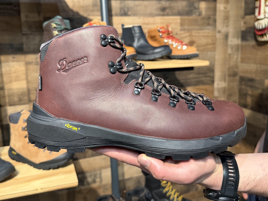 omaw26_danner_mtn_600_evo