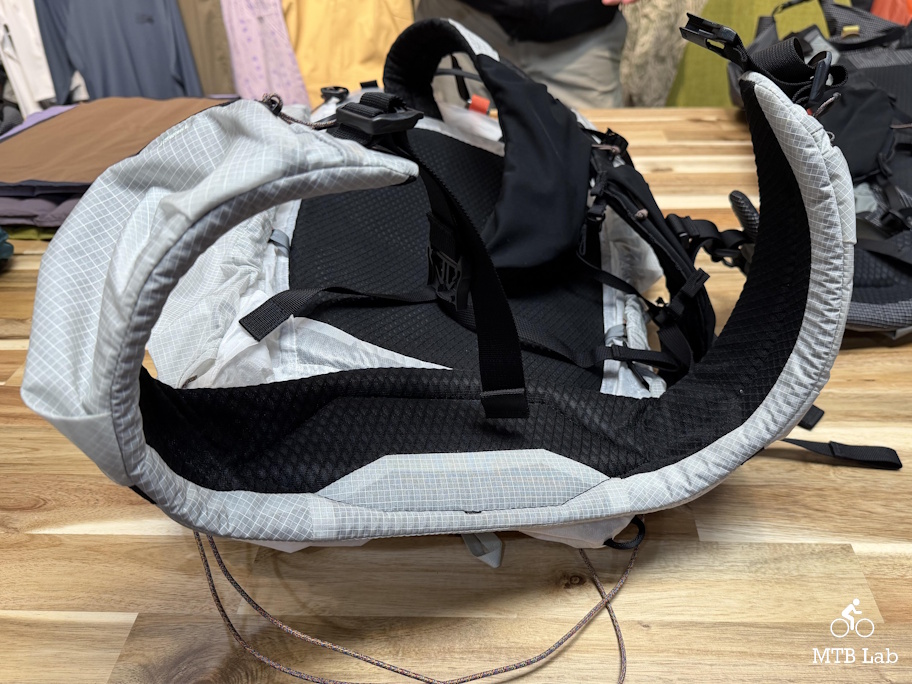 omaw26_mhard_ALAKAZAM_hipbelt