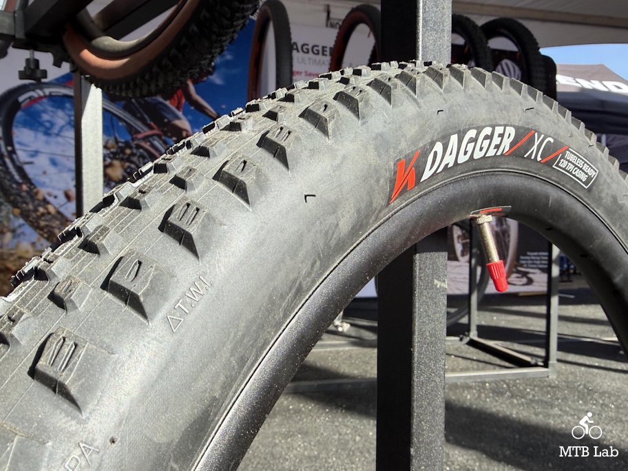 otter26_kenda_dagger_angled