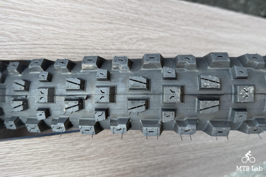 otter26_delium_radial_tread