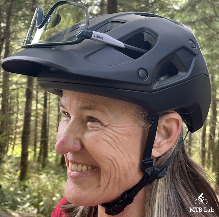 poc_Cularis_Pure_sunglass_perch_angled_view