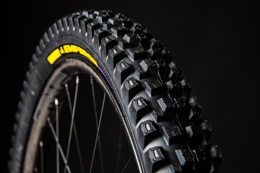 Pirelli_emp_2
